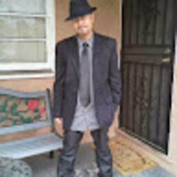 Meet your Posher, Joey - Picture 1 of 1